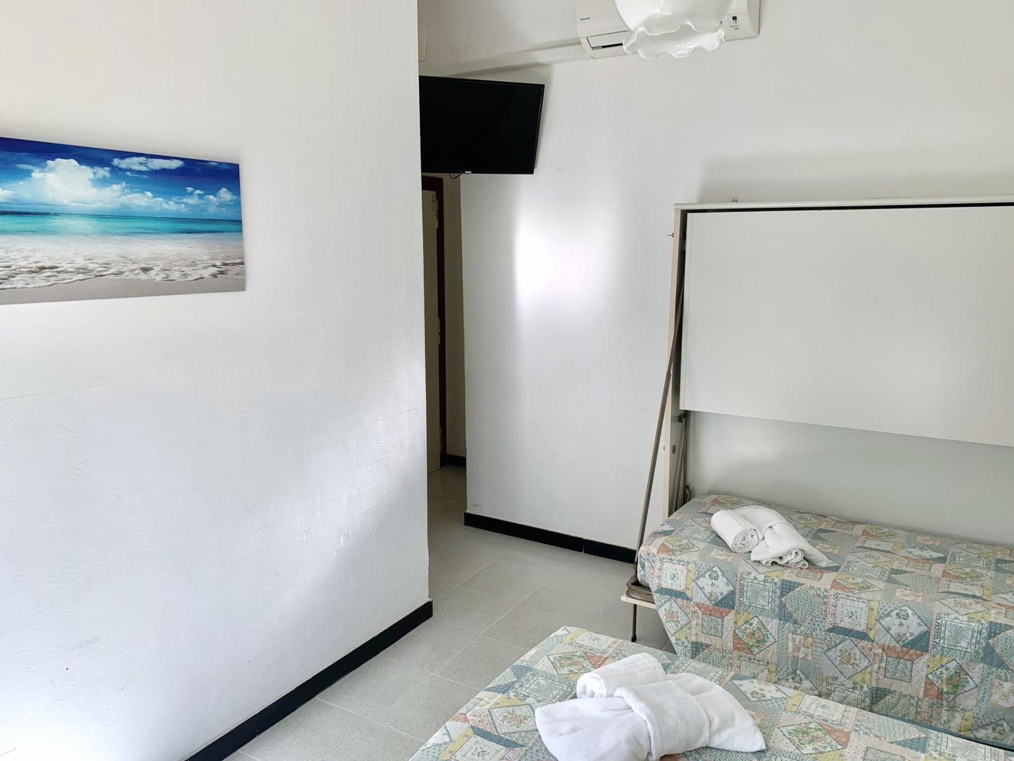 Hotel Villa Chiara Finale Ligure Kültér fotó